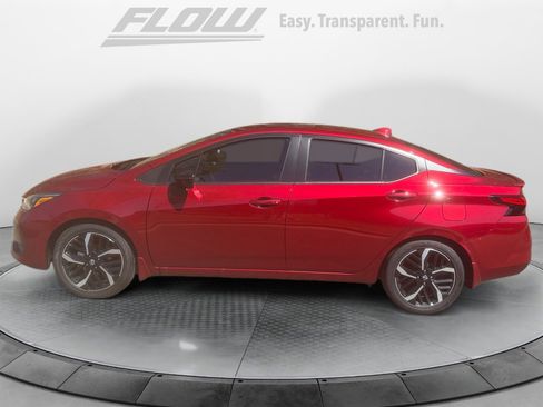 New 2025 Nissan Versa SR w/ Trunk Package FWD image 4