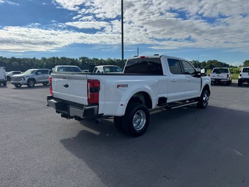 Used 2024 Ford F350 Lariat AWD/4WD image 4