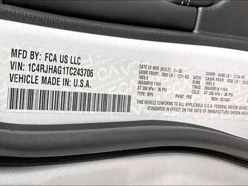 New 2026 Jeep Grand Cherokee Laredo image 9