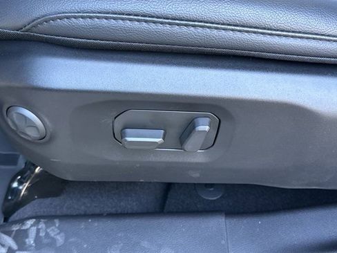 New 2026 Jeep Gladiator Sport image 15