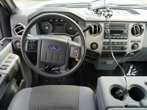 Used 2014 Ford F250 XLT AWD/4WD image 22