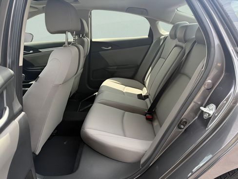 Used 2018 Honda Civic EX-T image 11