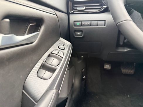 New 2025 Nissan Sentra SV image 25