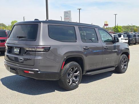 New 2026 Jeep Grand Wagoneer 4WD image 3