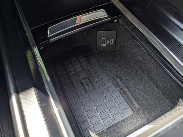 Used 2023 Lincoln Corsair AWD w/ Equipment Group 101A image 34