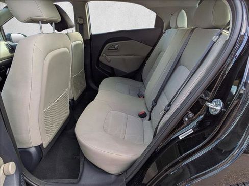 Used 2014 Kia Rio LX image 12