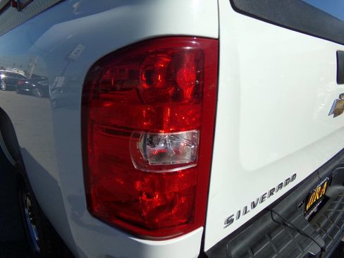 Used 2007 Chevrolet Silverado 2500 LT image 31