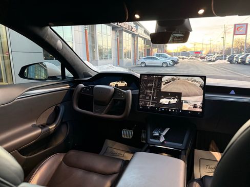 Used 2021 Tesla Model S Plaid image 31
