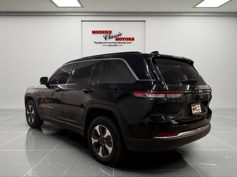 Used 2025 Jeep Grand Cherokee Limited 4xe image 3