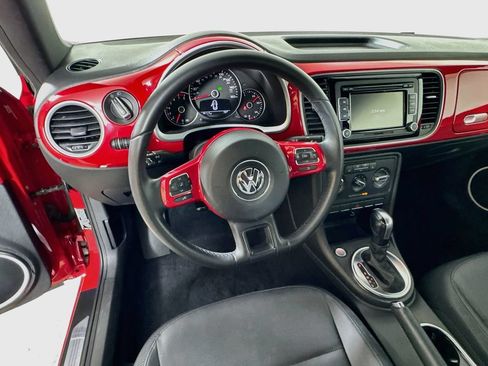 Used 2012 Volkswagen Beetle 2.5 FWD image 11
