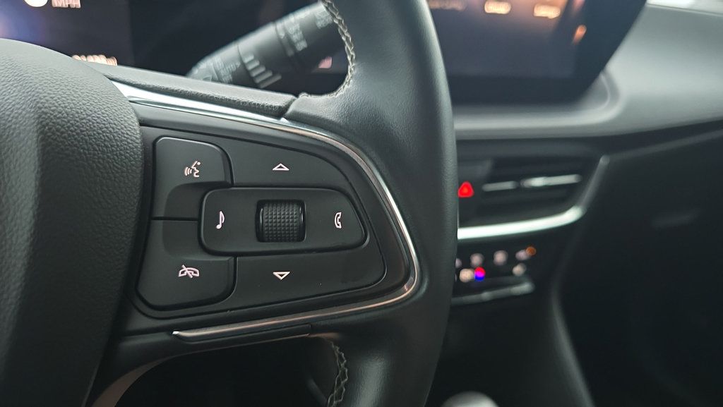 Used 2024 Buick Encore GX Avenir w/ Avenir Convenience Package FWD image 24