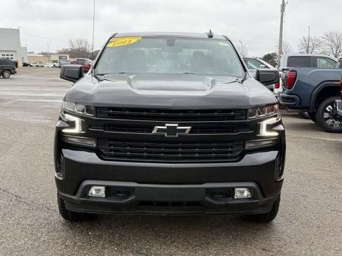 Used 2021 Chevrolet Silverado 1500 RST image 3