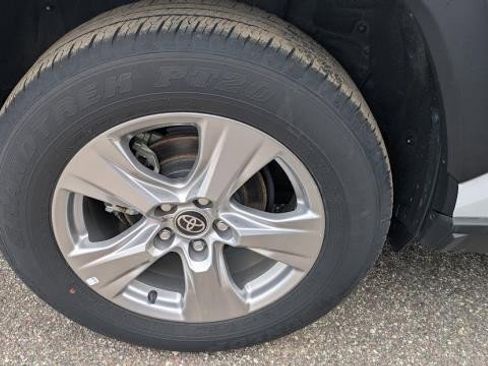 Used 2023 Toyota RAV4 XLE w/ Convenience Package image 22