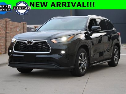 Used 2022 Toyota Highlander XLE