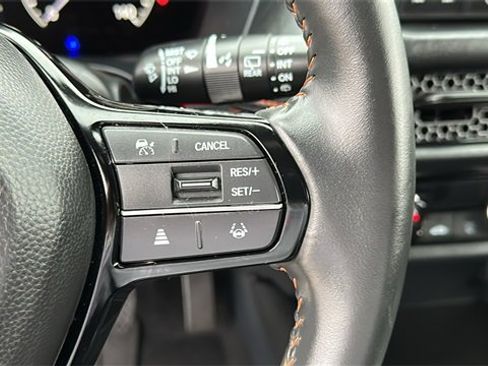 Used 2025 Honda HR-V Sport image 12