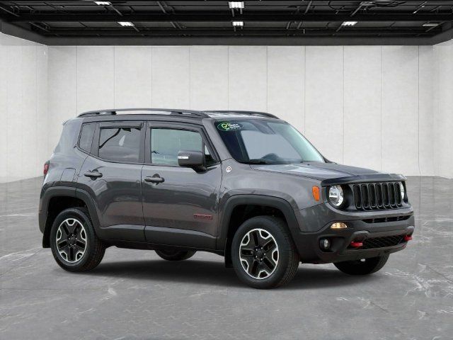 Certified 2017 Jeep Renegade Trailhawk w/ Premium Trailhawk Package AWD/4WD image 3