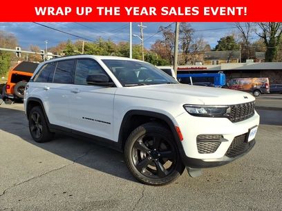 Used 2023 Jeep Grand Cherokee Limited w/ Luxury Tech Group II
