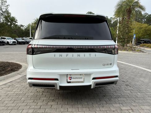 Used 2025 INFINITI QX80 Luxe image 11