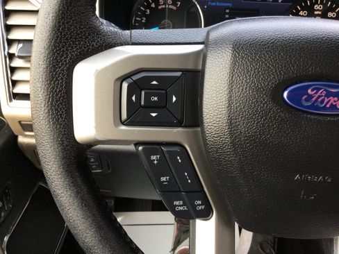 Used 2016 Ford F150 Lariat w/ Equipment Group 502A Luxury AWD/4WD image 16