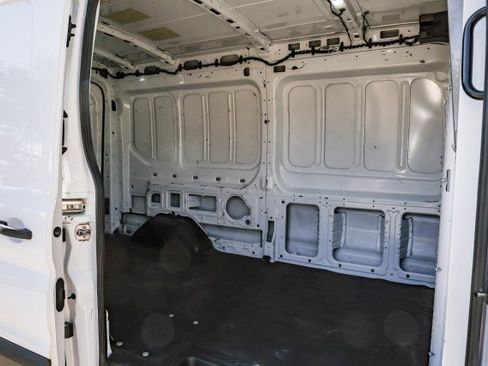 Used 2020 Ford Transit 250 Medium Roof image 46