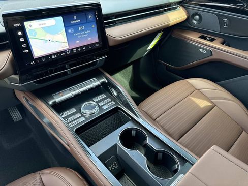 New 2026 Lincoln Nautilus Reserve w/ Jet Appearance Package image 25