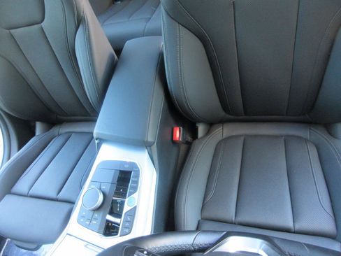 Used 2024 BMW i4 eDrive35 w/ Premium Package RWD image 14