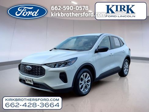 Used 2024 Ford Escape Active FWD image 1
