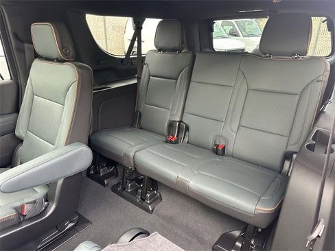 New 2026 GMC Yukon XL AT4 w/ AT4 Premium Plus Package image 27