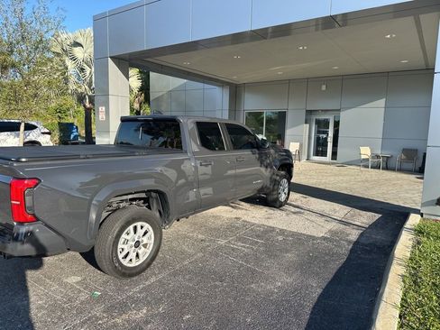 Certified 2024 Toyota Tacoma SR5 image 4