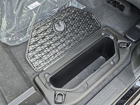 New 2026 RAM 1500 Laramie AWD/4WD image 47