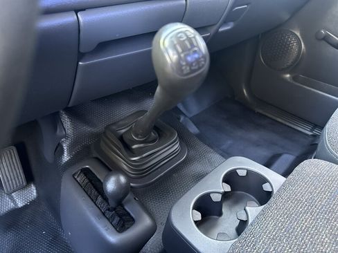 Used 2000 Chevrolet Silverado 1500 4x4 Extended Cab image 32