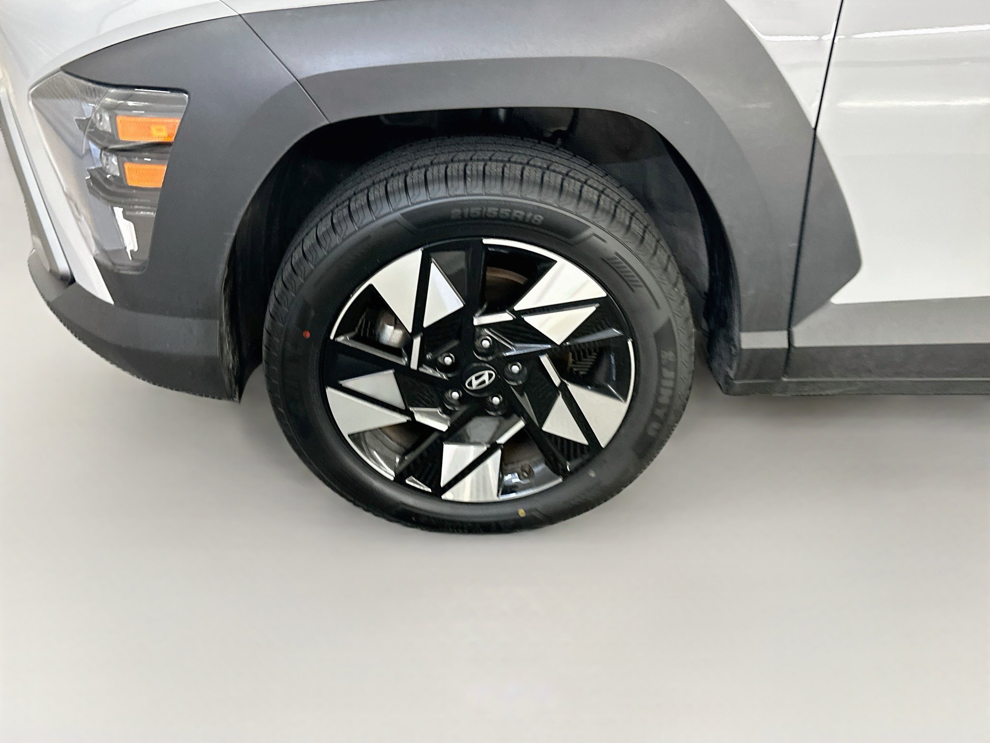 Used 2025 Hyundai Kona SEL AWD/4WD image 11