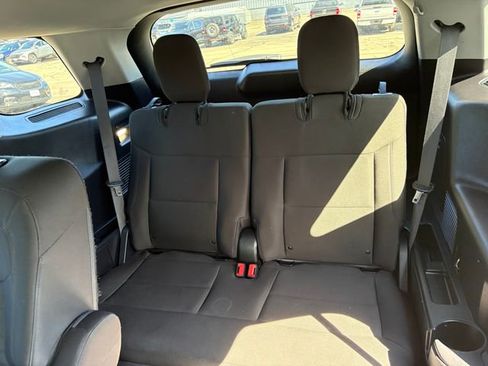 Certified 2021 Ford Explorer XLT AWD/4WD image 8