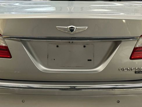 Used 2013 Hyundai Genesis 5.0 R-Spec image 11