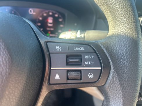 Certified 2025 Honda Accord LX image 13