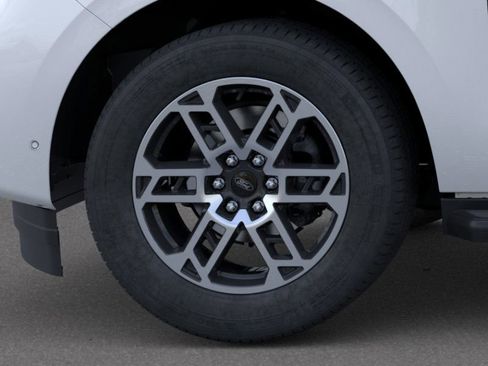 New 2025 Ford Expedition Active image 19