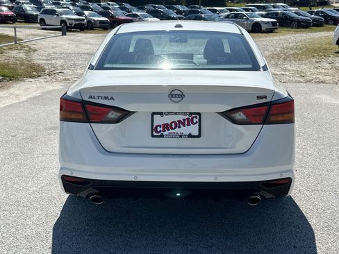 New 2025 Nissan Altima 2.5 SR w/ SR Premium Package image 6