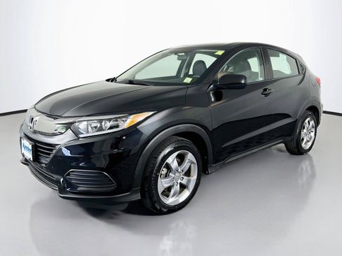 Used 2022 Honda HR-V LX image 2