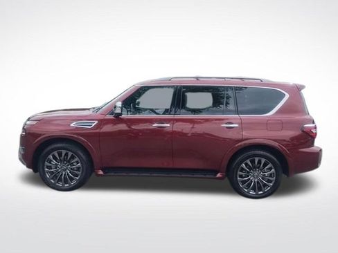 Used 2024 Nissan Armada Platinum w/ Captain's Chairs Package RWD image 3