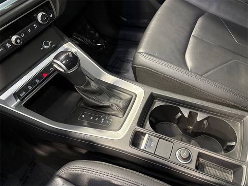 Used 2022 Audi Q3 2.0T Premium image 21