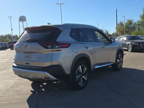 Used 2022 Nissan Rogue Platinum w/ Head-Up Display Package image 5