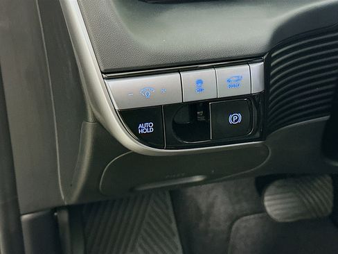 Used 2024 Hyundai Ioniq 5 SEL image 17