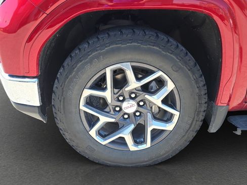 Used 2023 GMC Sierra 1500 SLT w/ SLT Premium Package AWD/4WD image 4