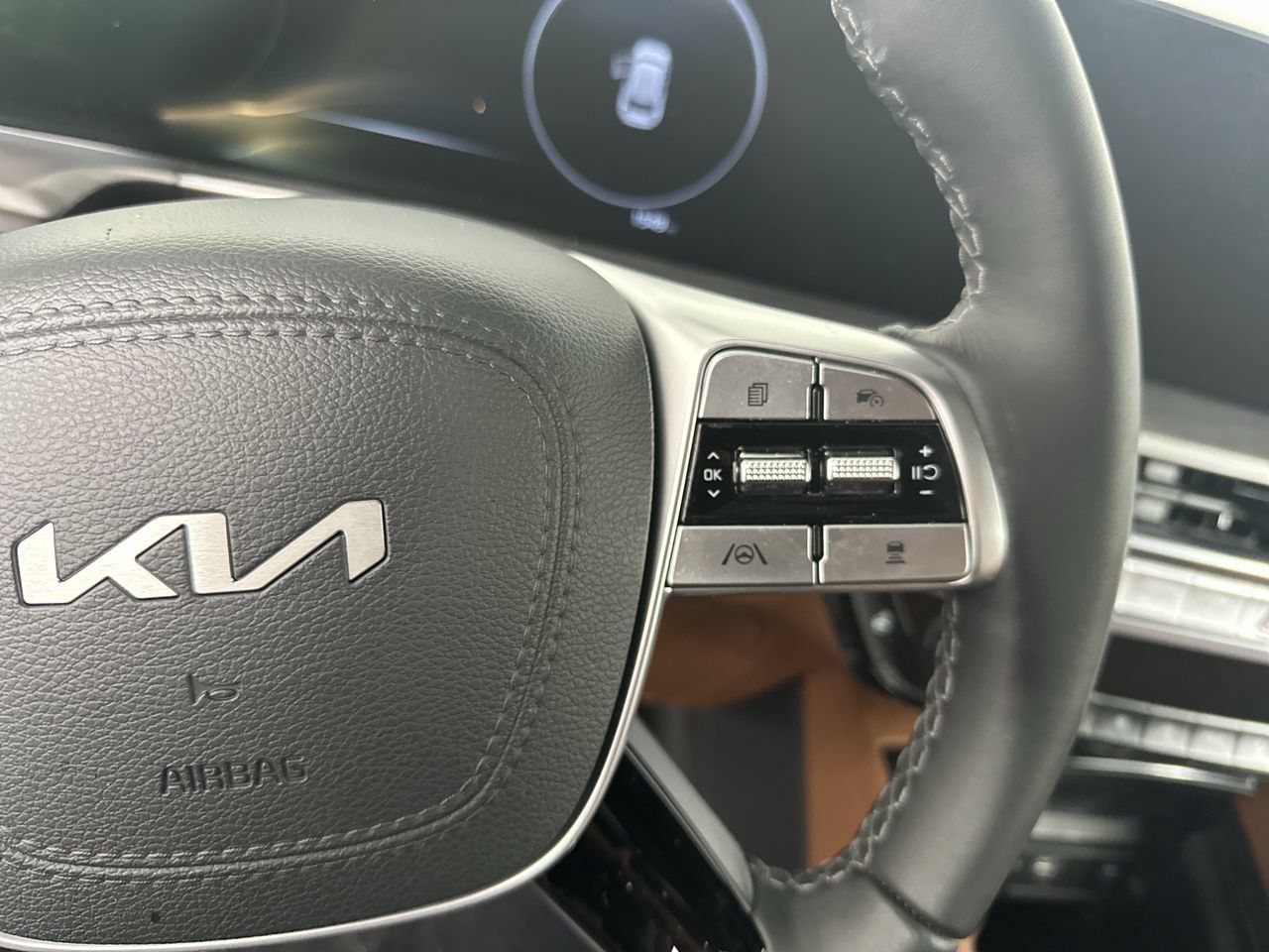 Certified 2025 Kia Telluride SX X-Line AWD/4WD image 7