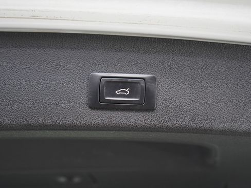 Used 2017 Audi Q5 3.0T Premium Plus w/ Technology Package image 20