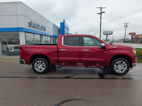 Used 2023 Chevrolet Silverado 1500 LTZ AWD/4WD image 2