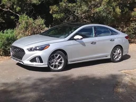 Used 2018 Hyundai Sonata SE w/ Cargo Package FWD image 1