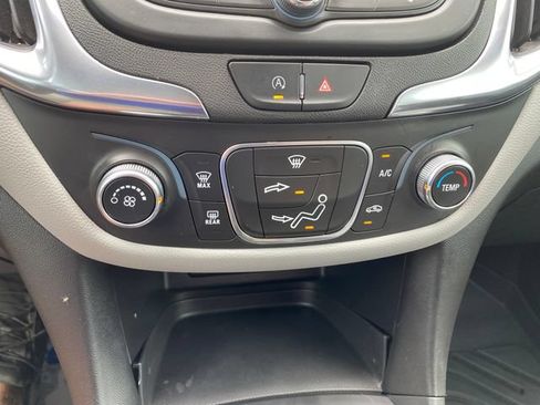Used 2023 Chevrolet Equinox LS w/ LS Convenience Package FWD image 20