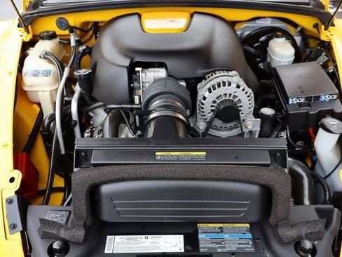 Used 2006 Chevrolet SSR w/ Preferred Equipment Group image 29