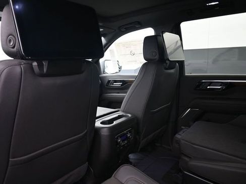 New 2026 Chevrolet Tahoe High Country AWD/4WD image 18